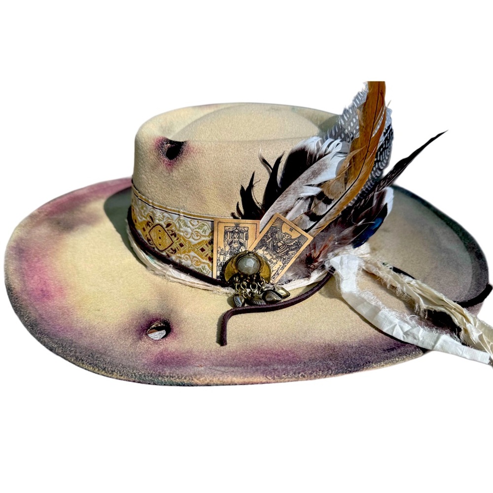 Stylish Multicolor Feathered Women's Hat